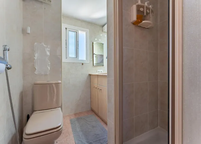 Nuevo Acapulco * Фуэнхирола